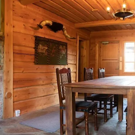 Kekkola Πανσιόν Μικέλι